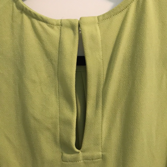 Banana Republic sleeveless tank. - Picture 4 of 4